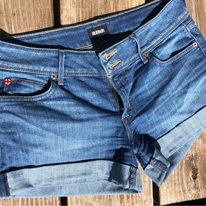 Hudson size 28 cuffed Jean shorts